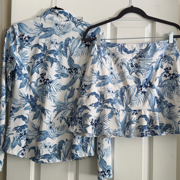 Tommy Bahama Tropical Blue and White Top and Skirt Set - Picture 5 of 11